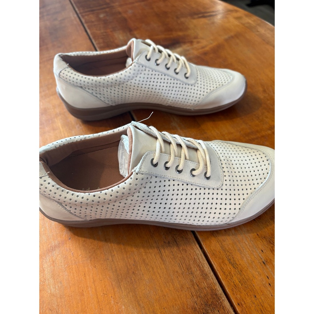 David Tate Sneakers Women's Off-White Perforated Leather Lace Up Comfort Shoes - Picture 6 of 7